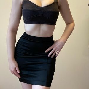 H&M BLACK PENCIL SKIRT WITH GOLD ZIPPER ACCENT